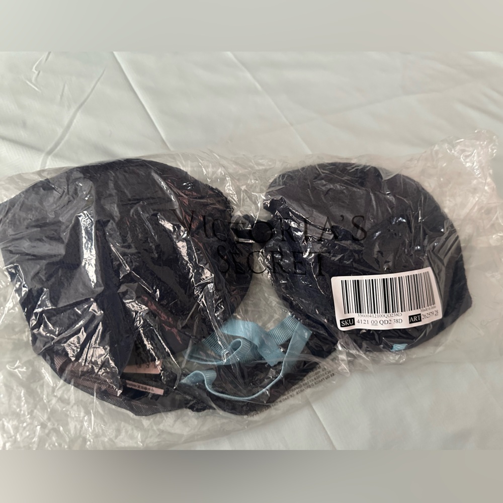 Victoria’s Secret push-up bra